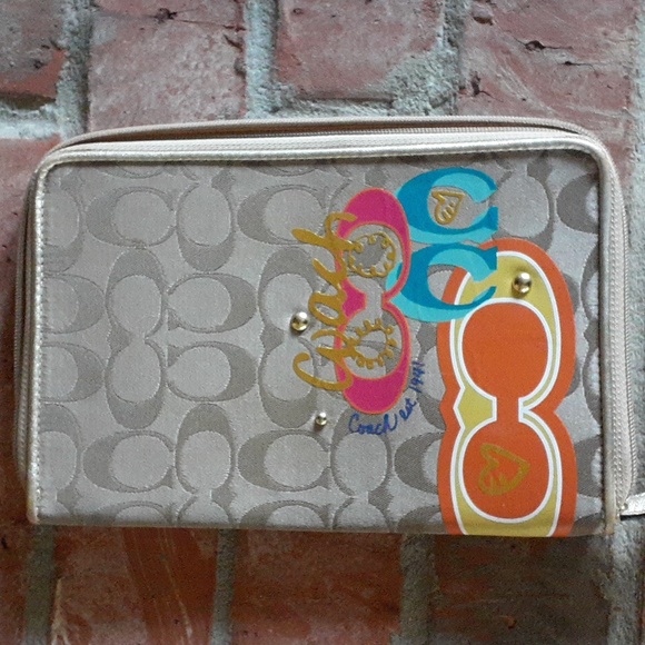 Coach IPad Mini Case - Picture 1 of 3